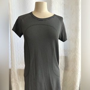 Lululemon swiftly tech striped top